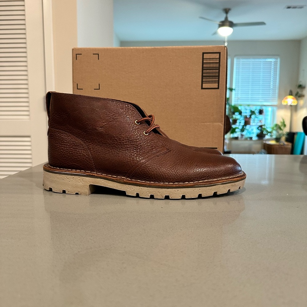 Clark’s Men's Brown Pebbled Leather Boots